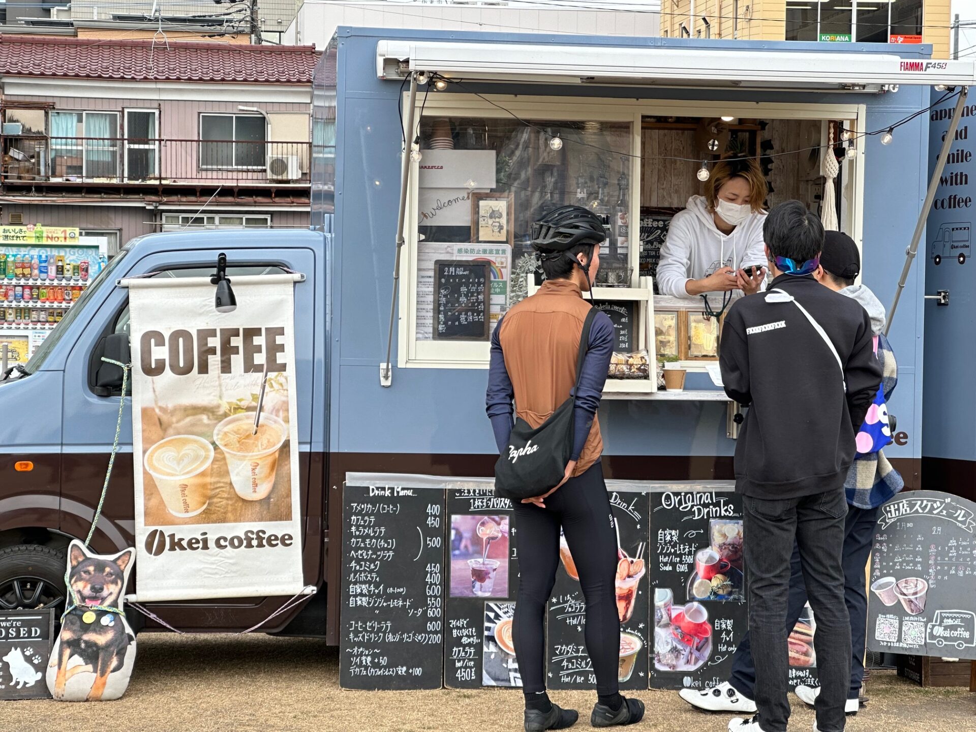 キッチンカーオーナー様のOkei Coffee様01_移動販売車・キッチンカー制作販売のあいあんクック